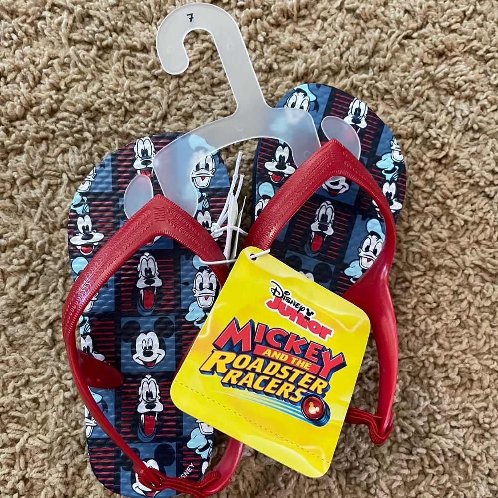 Toddler Boys size 7 Mickey Mouse flip flops from Old Navy